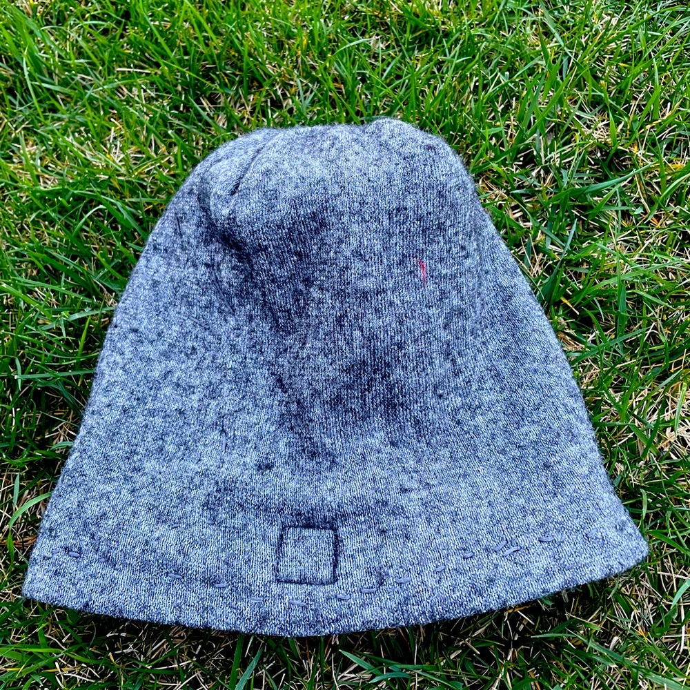 Grey nice simple skateboard winter beanie hat